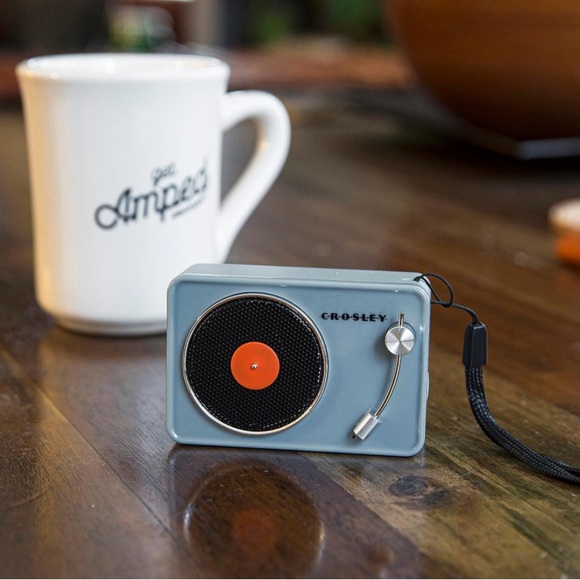 NWT! New. Unopened original box. Crosley mini turntable bluetooth speaker. - Picture 1 of 12